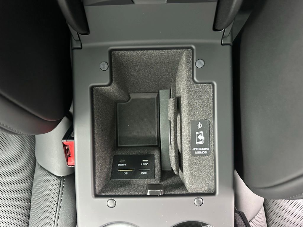 Used 2026 Porsche Macan S AWD/4WD image 24