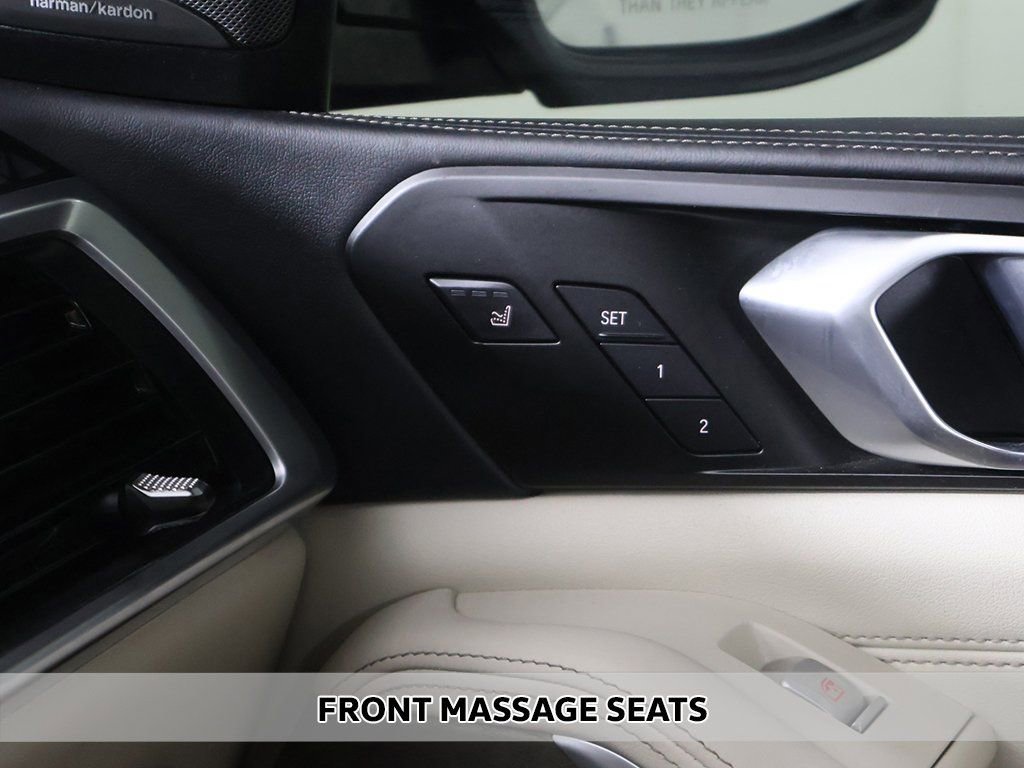 Used 2024 BMW X7 xDrive40i w/ Executive Package image 9