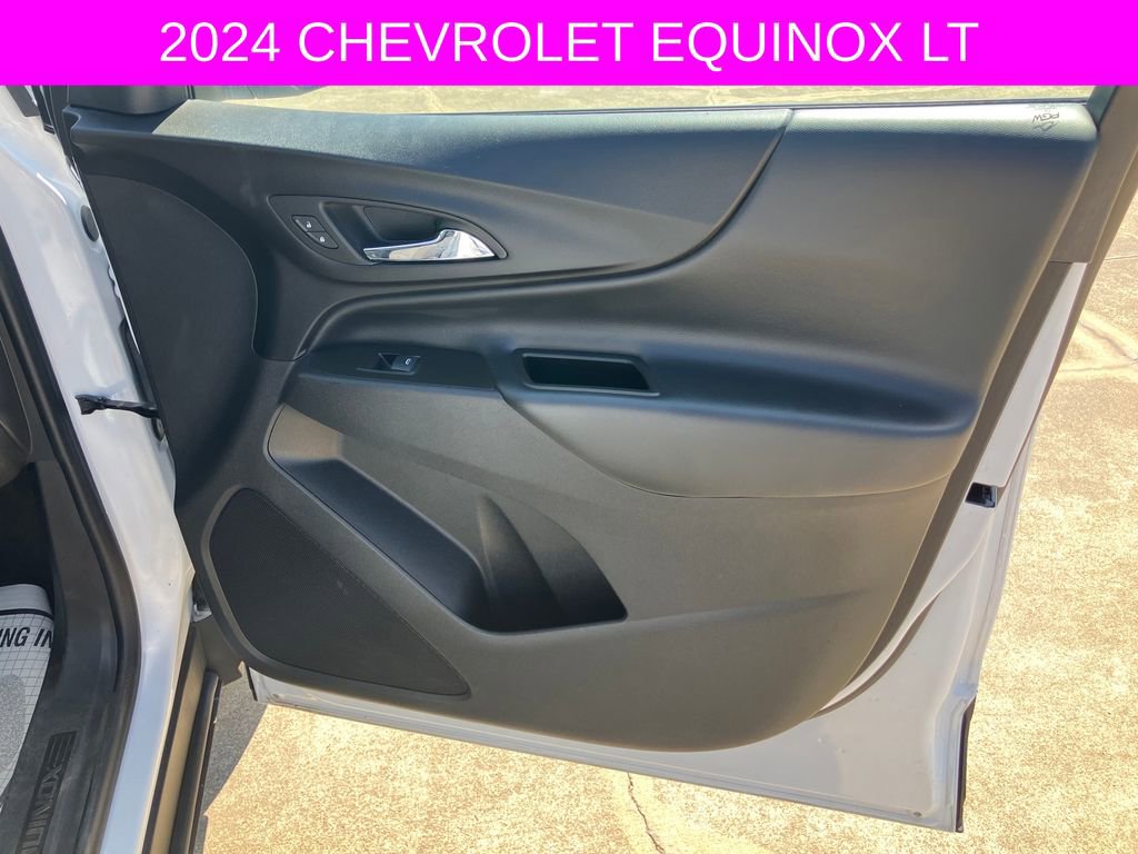 Used 2024 Chevrolet Equinox LT AWD/4WD image 14