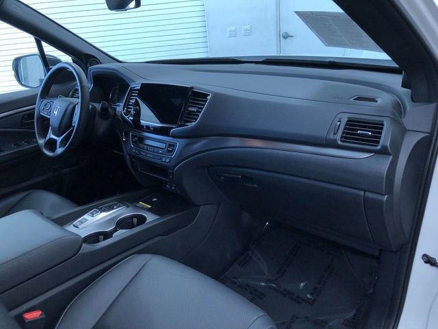 Used 2025 Honda Passport EX-L image 22