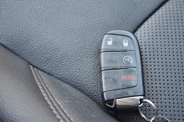 Used 2022 Jeep Compass Latitude w/ Sun and Sound Group AWD/4WD image 25