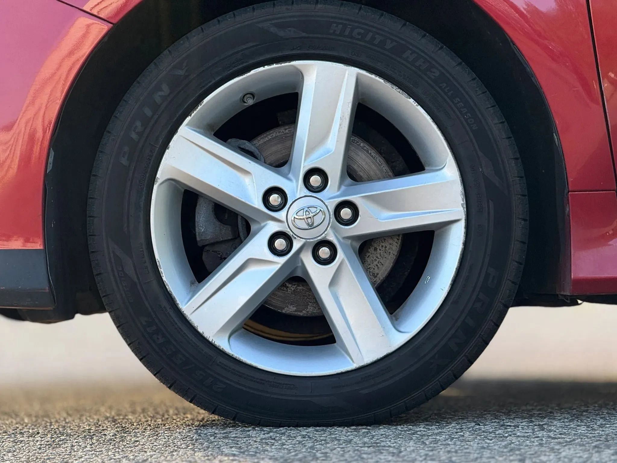 Used 2014 Toyota Camry SE FWD image 27