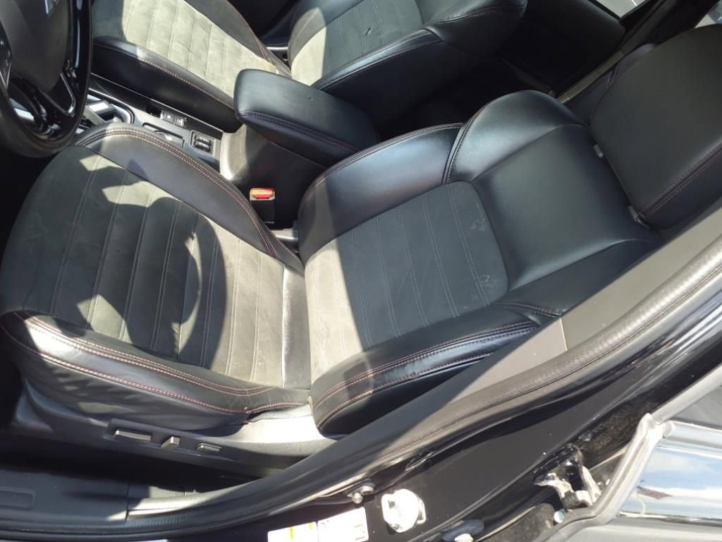 Used 2020 Mitsubishi Outlander LE image 23