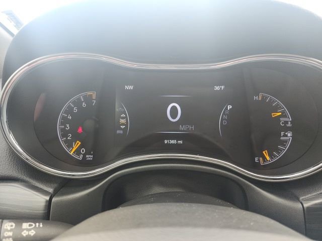 Used 2020 Jeep Grand Cherokee Limited image 22