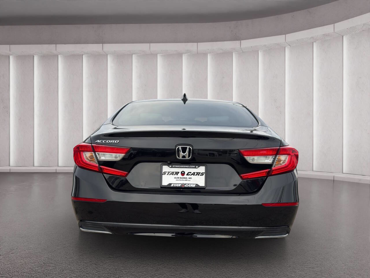 Used 2018 Honda Accord EX image 4