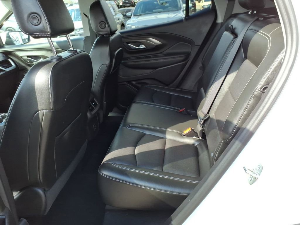 Used 2024 GMC Terrain SLT w/ LPO, Floor Liner Package image 11