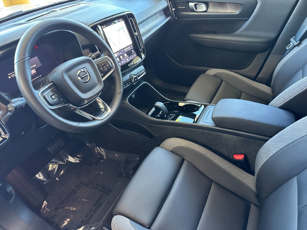 Certified 2023 Volvo XC40 Recharge Ultimate AWD/4WD image 9