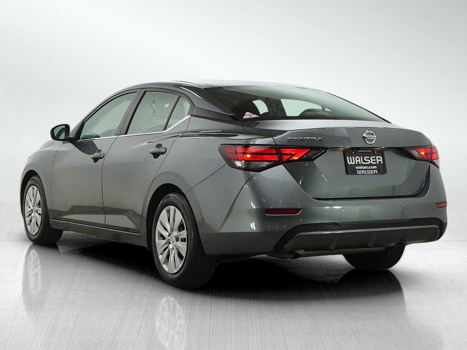 Used 2023 Nissan Sentra S image 3