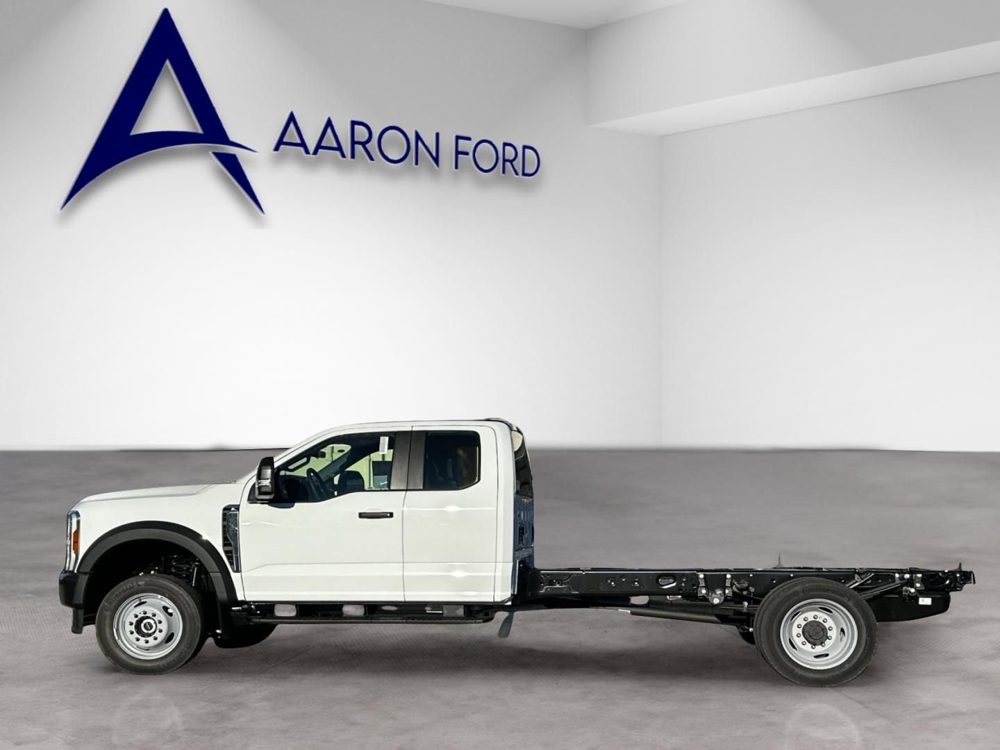 New 2026 Ford F550 4x4 Supercab Super Duty image 3