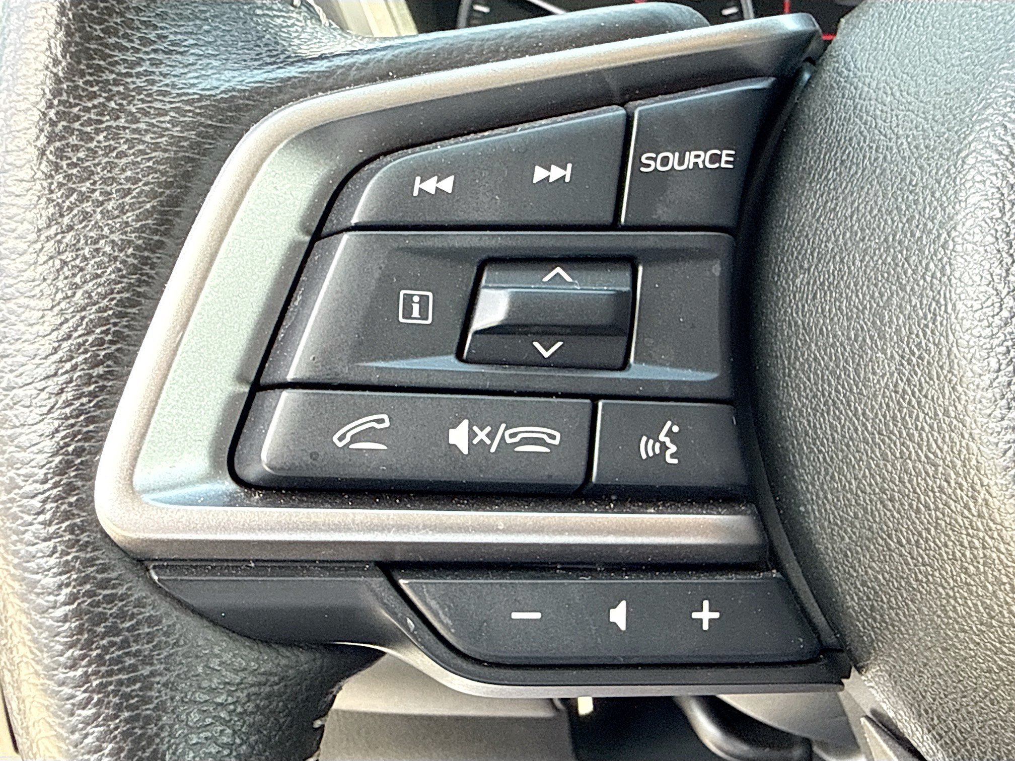 Certified 2024 Subaru Ascent Limited AWD/4WD image 37