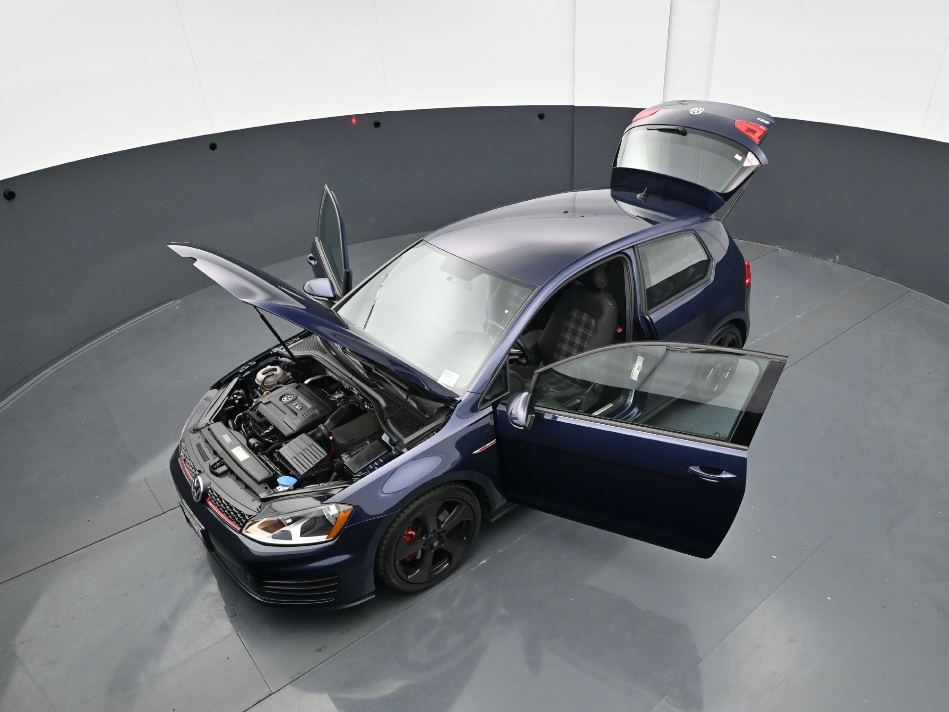 Used 2016 Volkswagen GTI S FWD image 38