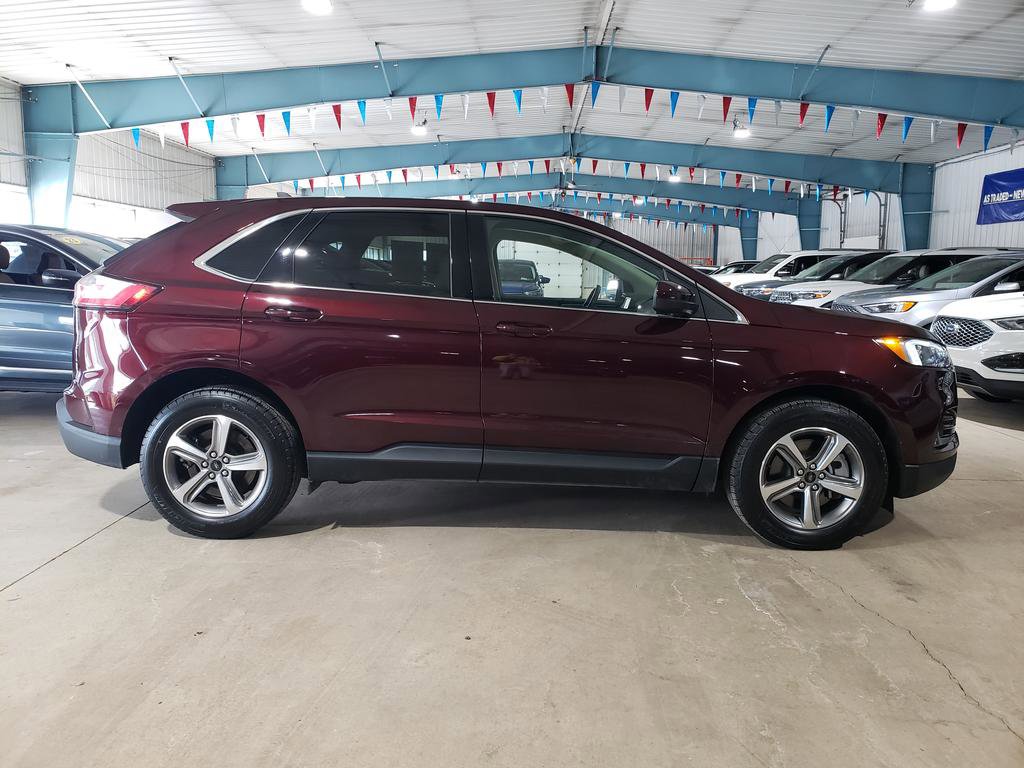 Used 2023 Ford Edge SEL w/ Convenience Package image 2