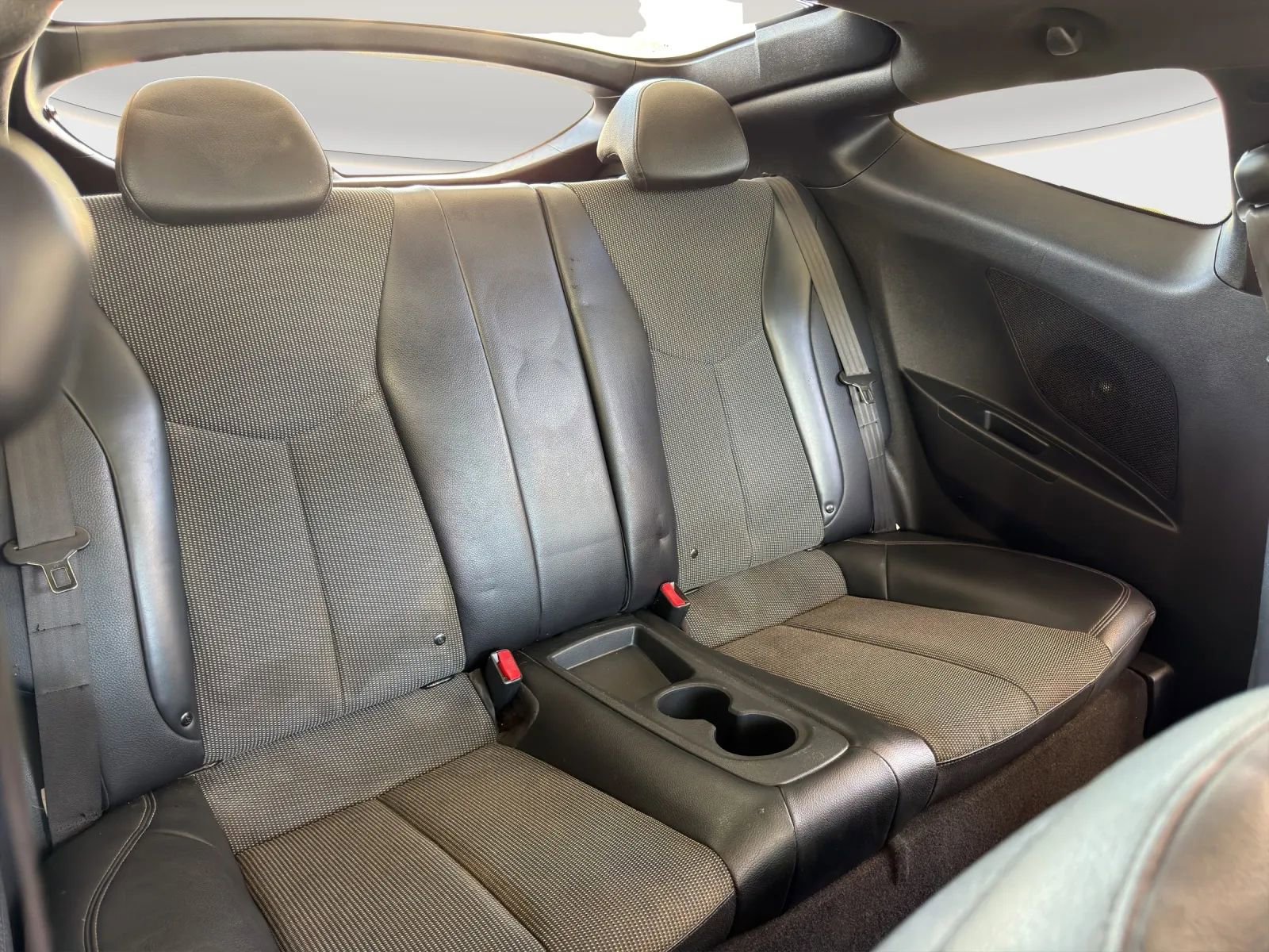 Used 2016 Hyundai Veloster w/ Option Group 02 image 19