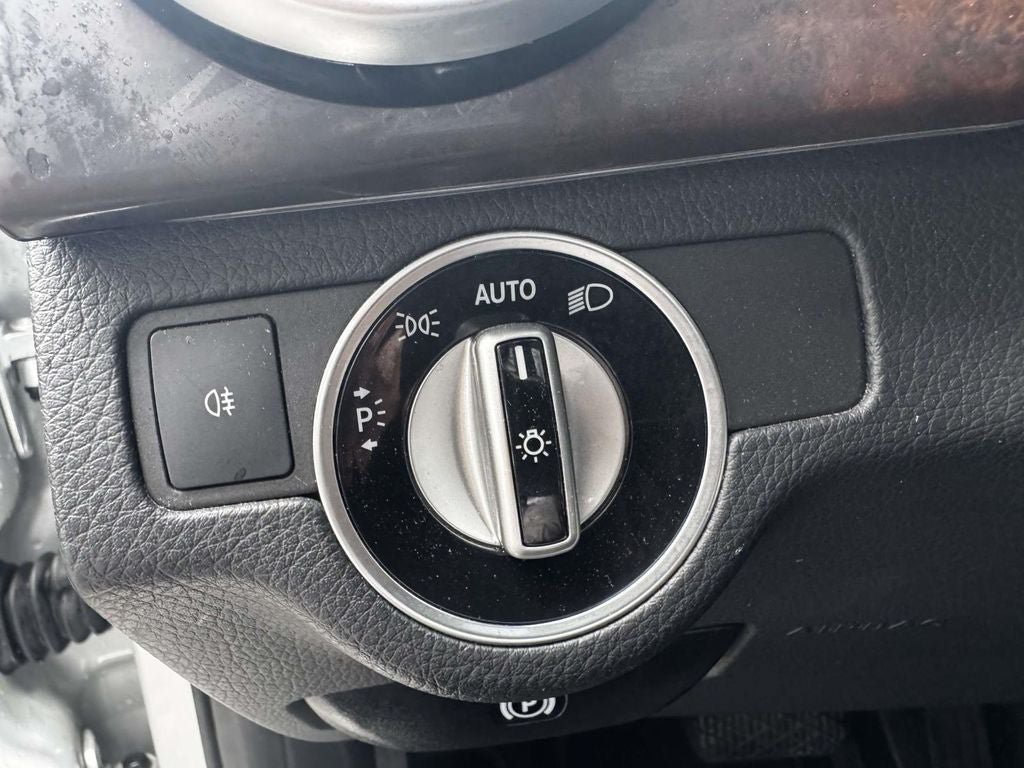 Used 2015 Mercedes-Benz GLK 350 4MATIC image 21