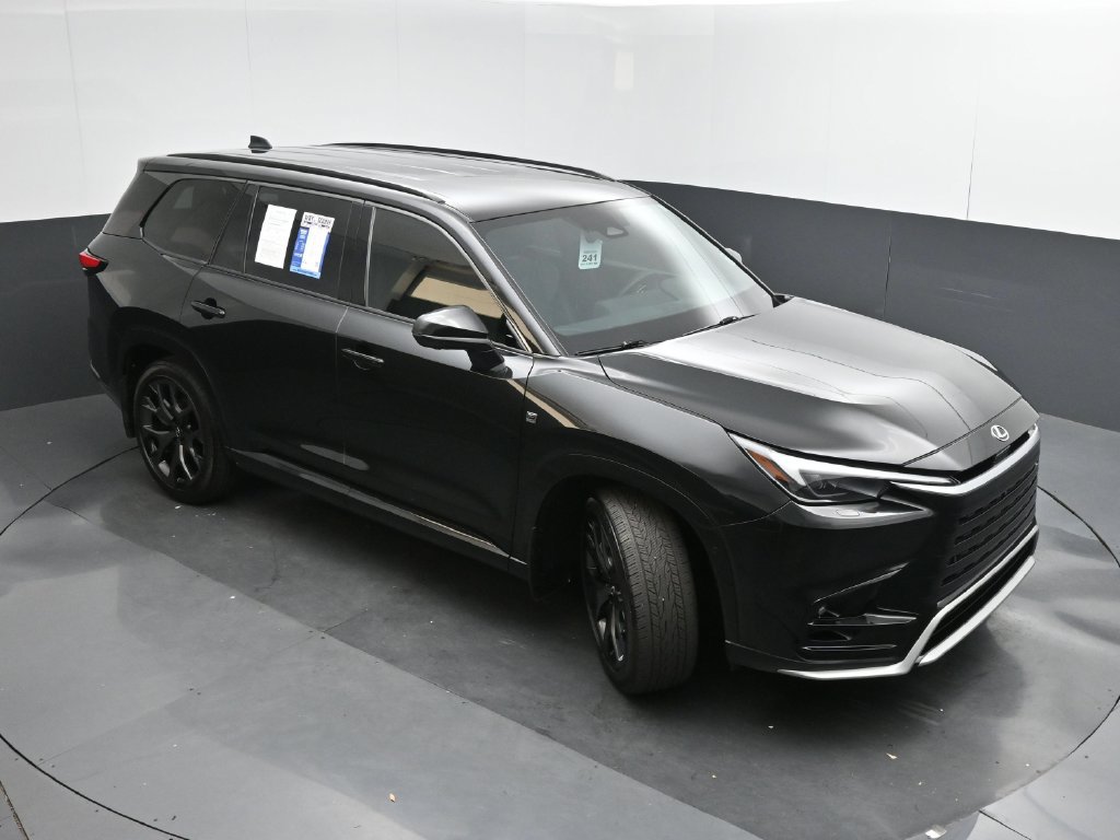 Used 2025 Lexus TX 500h AWD w/ Technology Package image 43