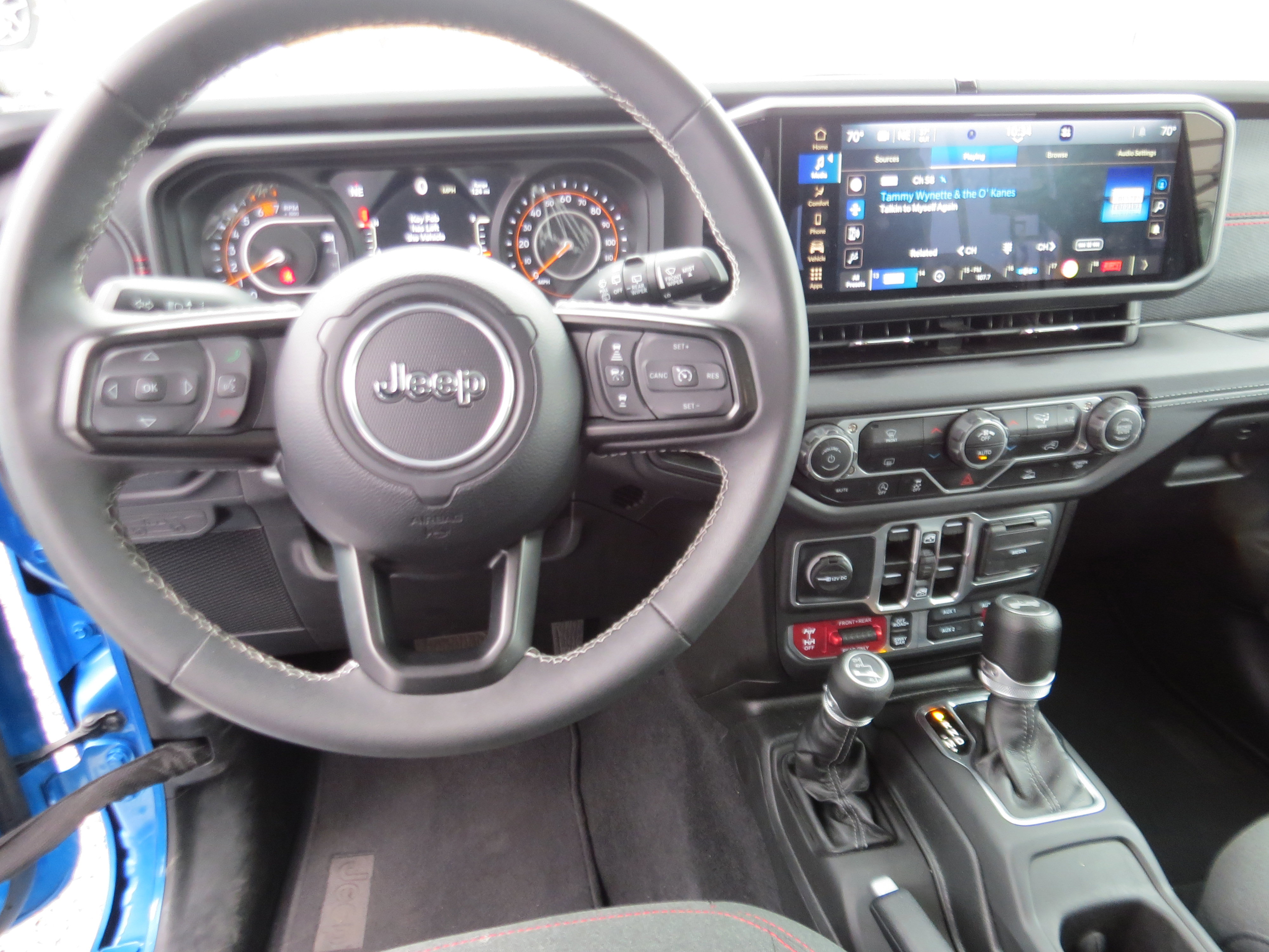 Used 2025 Jeep Wrangler Unlimited Rubicon image 18