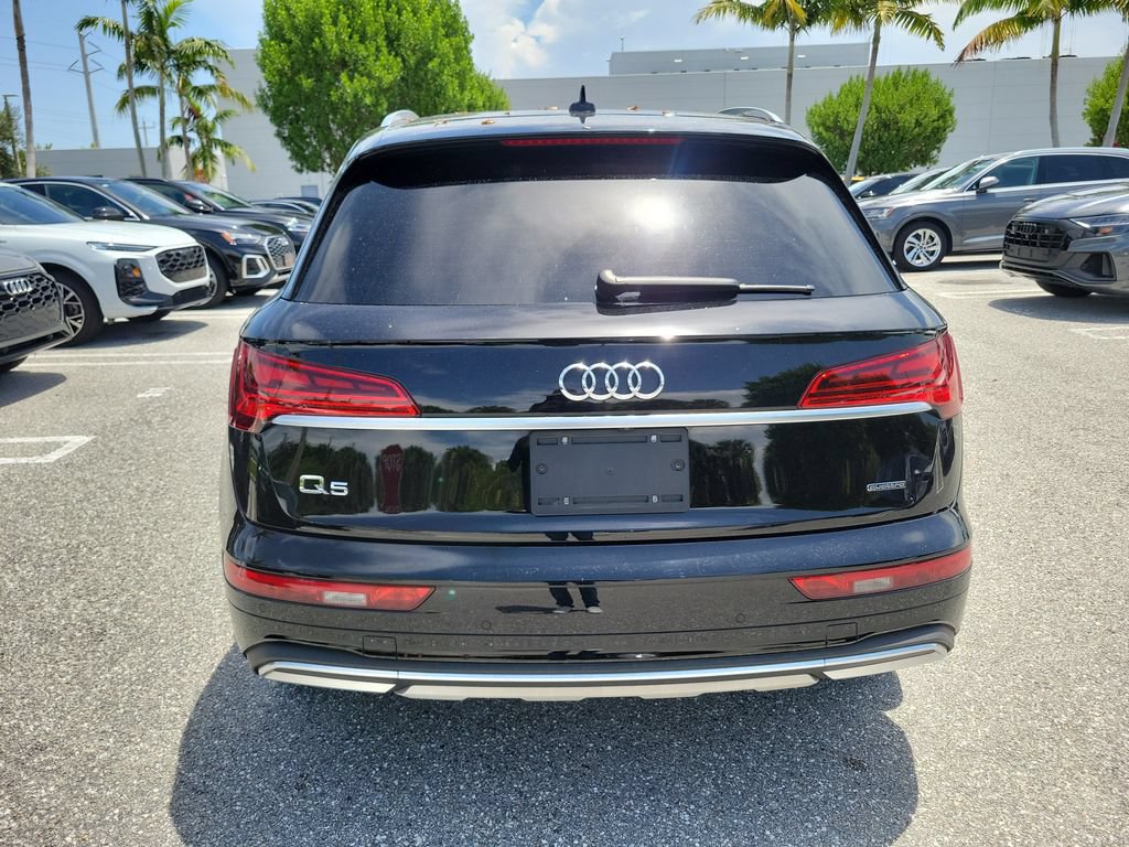 Used 2021 Audi Q5 2.0T Premium Plus w/ Premium Plus Package AWD/4WD image 5