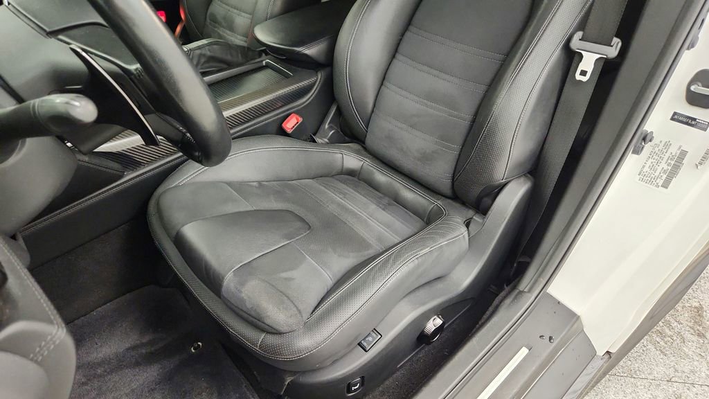 Used 2018 Nissan GT-R Premium AWD/4WD image 19