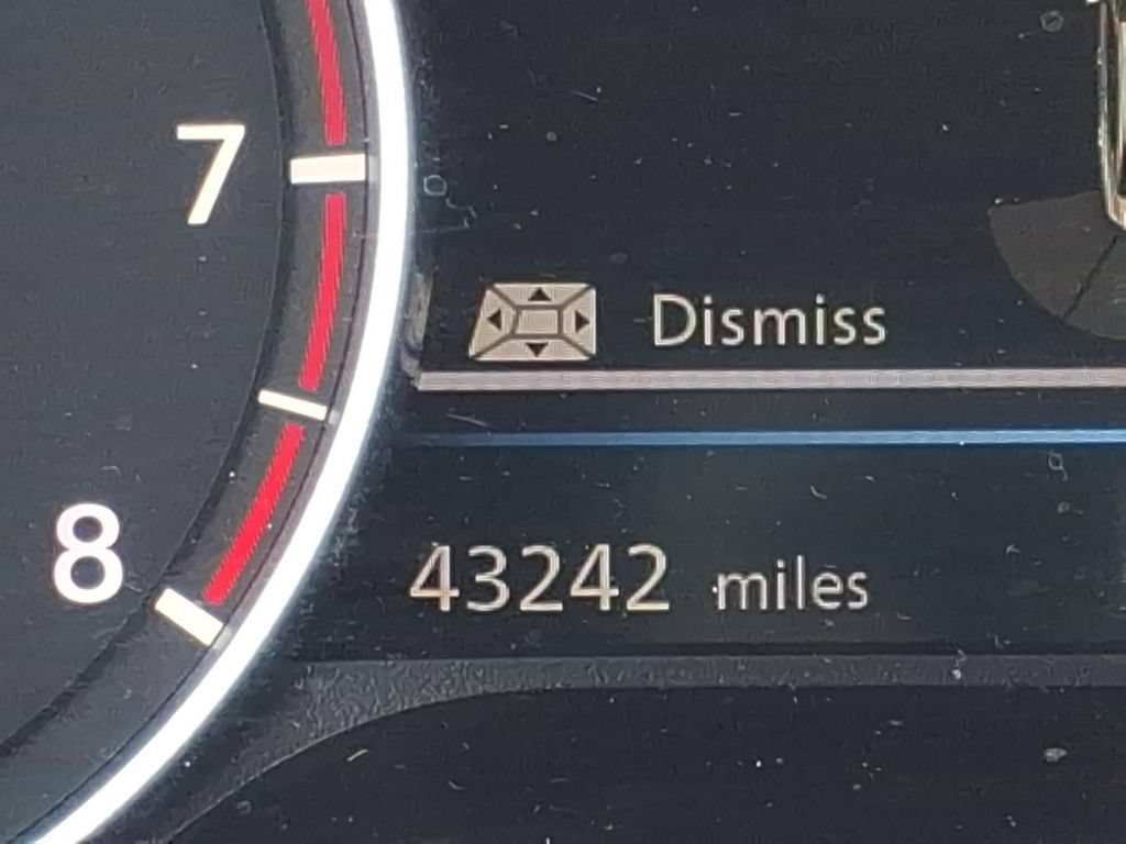 Certified 2023 Nissan Sentra SR FWD image 25