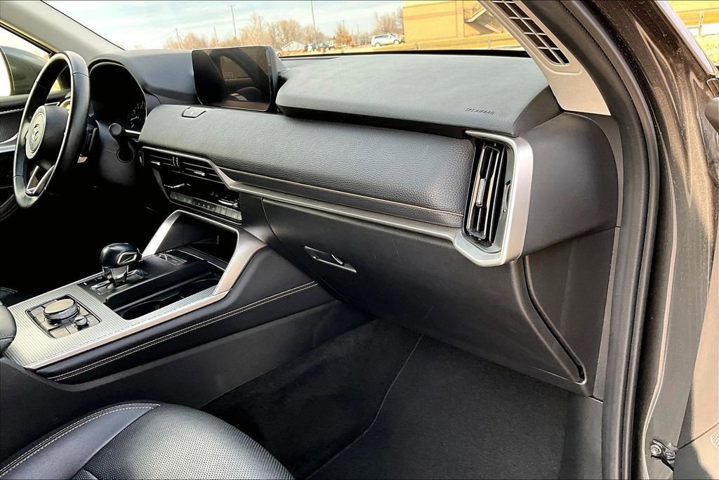 Used 2024 MAZDA CX-90 3.3 Turbo w/ Preferred Plus image 12