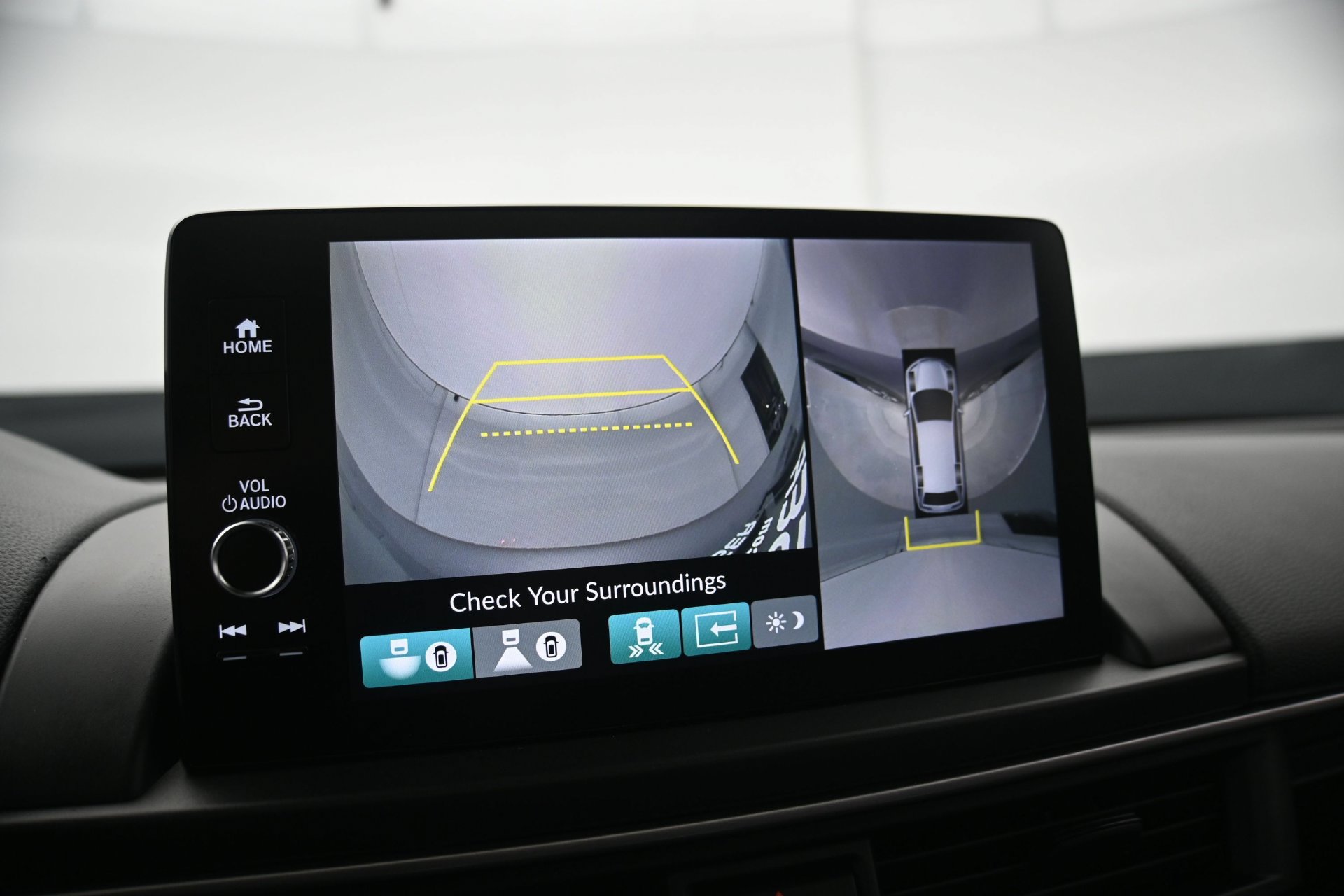 Used 2025 Honda Pilot Touring image 32