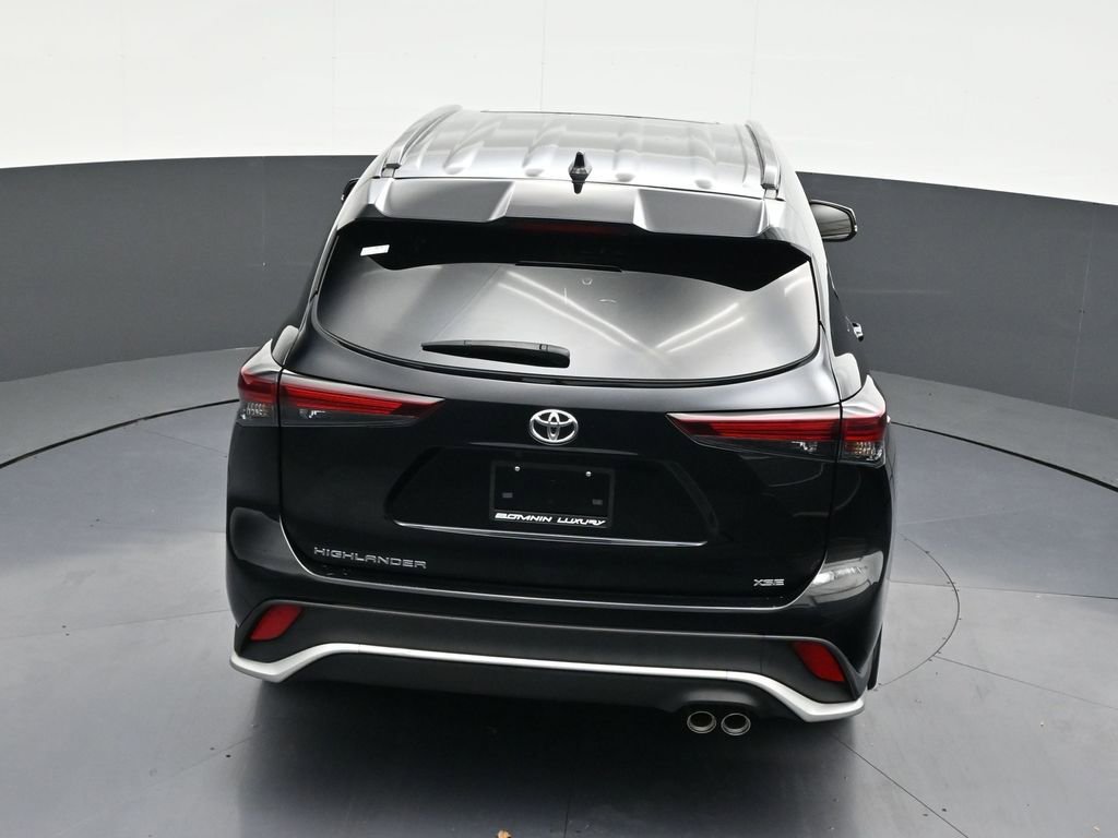 Used 2024 Toyota Highlander XSE image 23