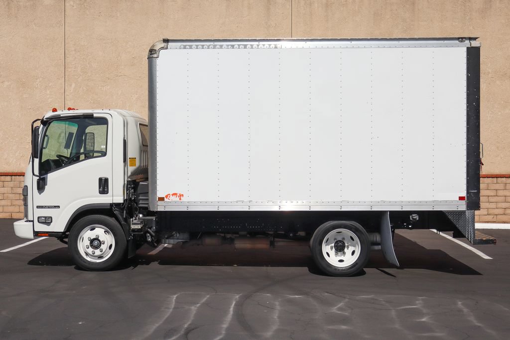 Used 2024 Isuzu NPR RWD image 5