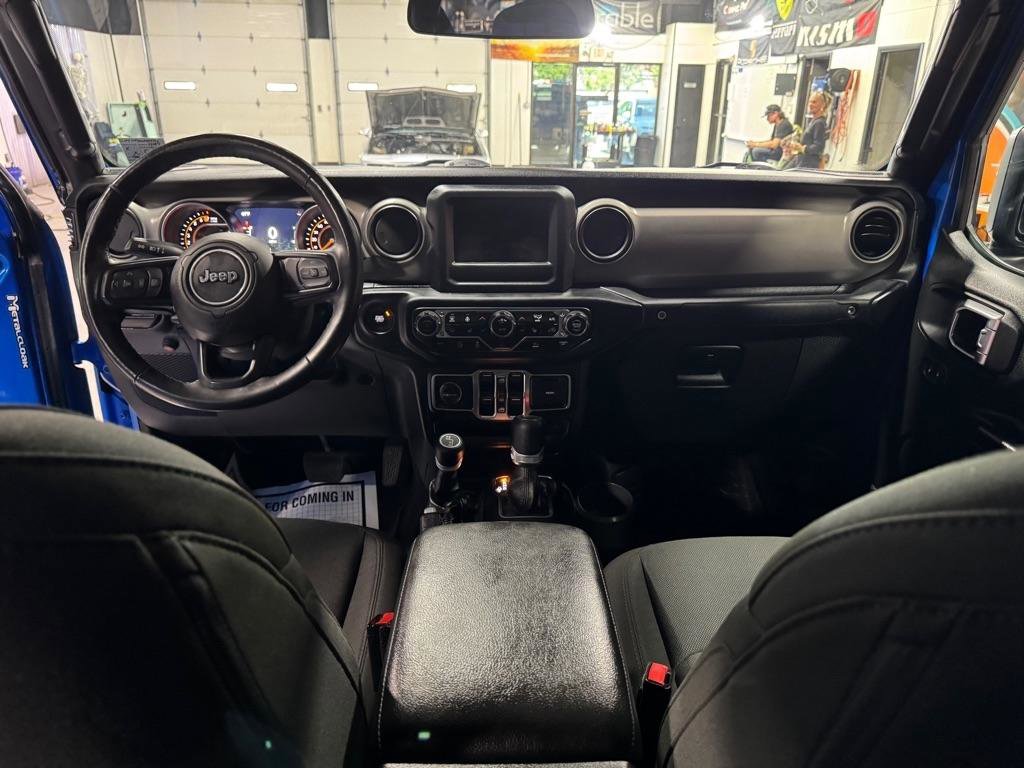 Used 2021 Jeep Gladiator Sport AWD/4WD image 22