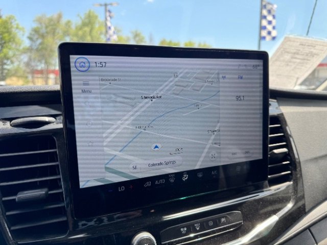 Used 2023 Ford Transit 350 XLT image 29