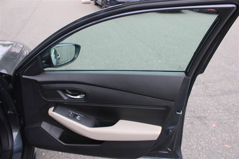 Used 2023 Honda Accord EX image 13