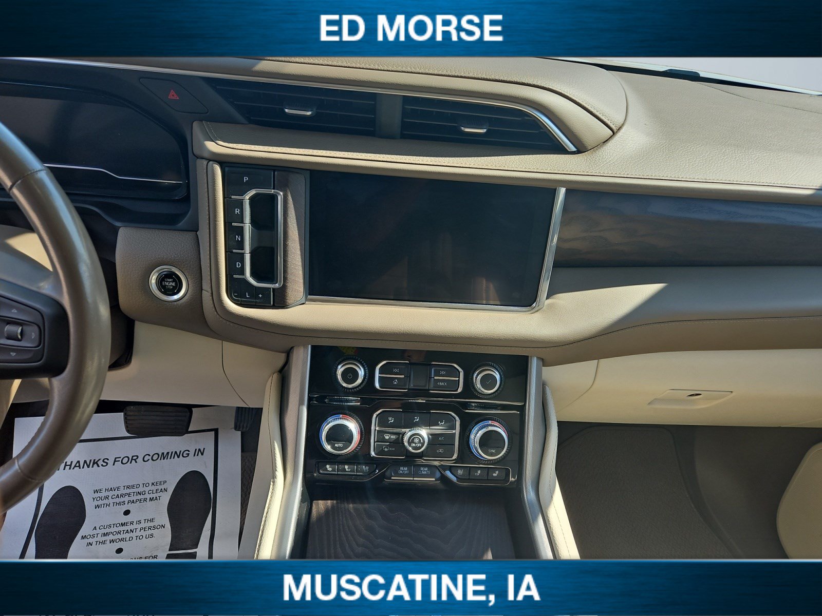 Used 2023 GMC Yukon XL Denali AWD/4WD image 15
