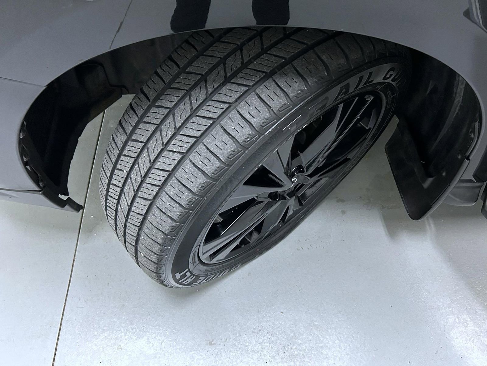 Used 2017 Nissan Pathfinder Platinum w/ Midnight Edition Package image 24