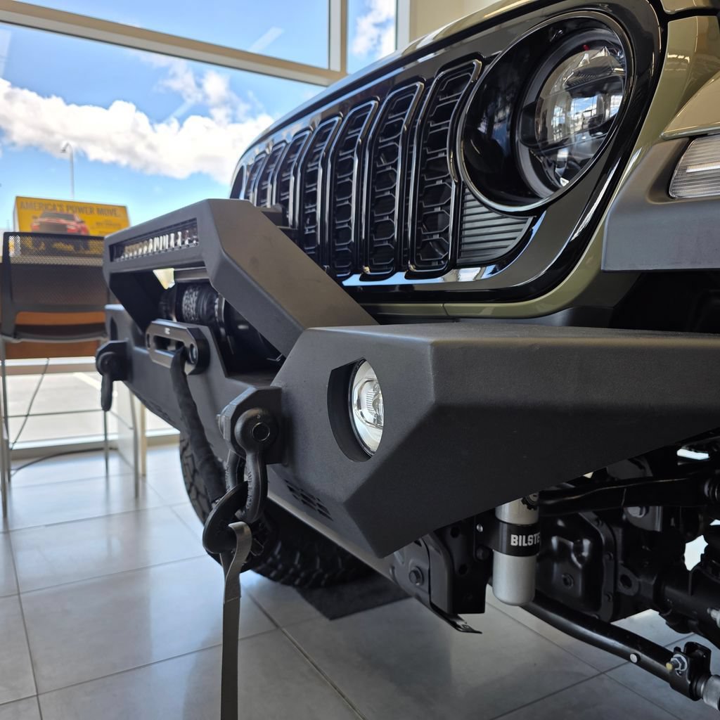 New 2026 Jeep Gladiator Sport AWD/4WD image 9