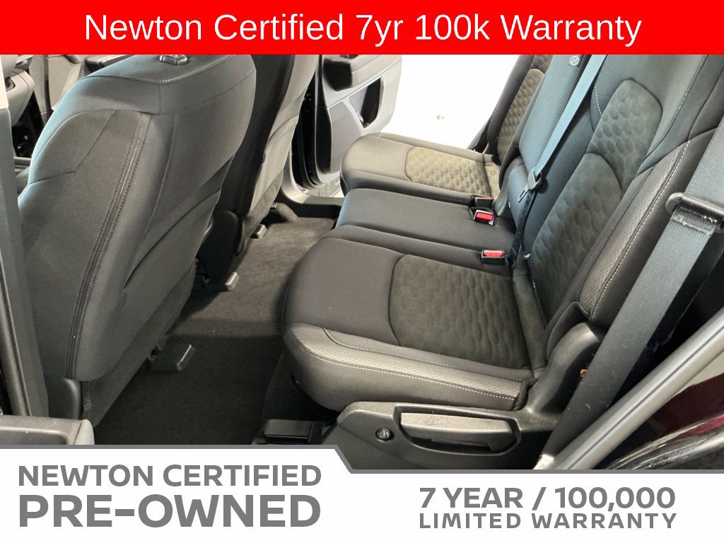 Used 2025 Nissan Pathfinder SV FWD image 16