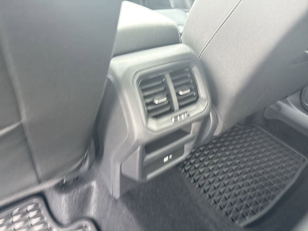 New 2025 Volkswagen Taos SEL AWD/4WD image 29