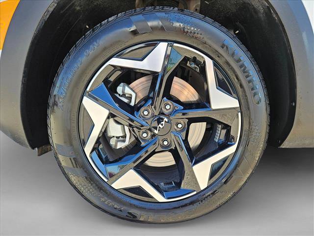 Used 2025 Kia Seltos EX w/ EX Sunroof Package AWD/4WD image 23