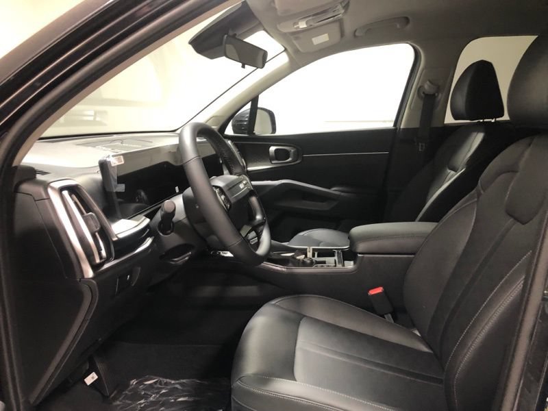 New 2026 Kia Sorento S FWD image 18