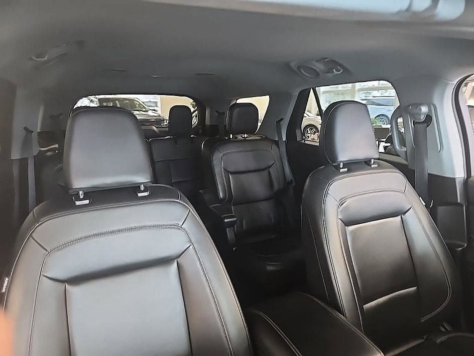Used 2023 Ford Explorer XLT w/ Equipment Group 202A image 39