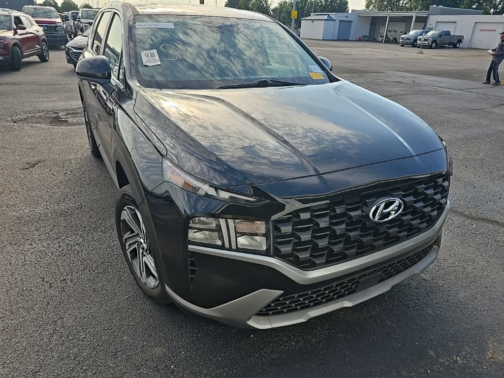 Used 2023 Hyundai Santa Fe SE AWD/4WD image 1