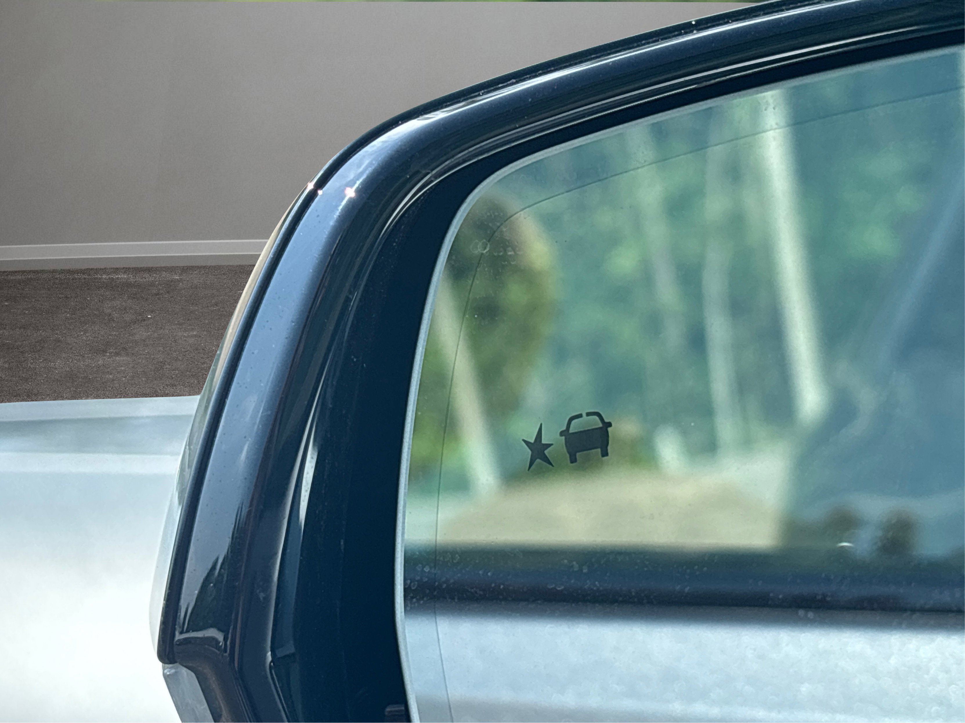 Used 2024 Cadillac Lyriq Luxury w/ LPO, Floor Liner Package image 42