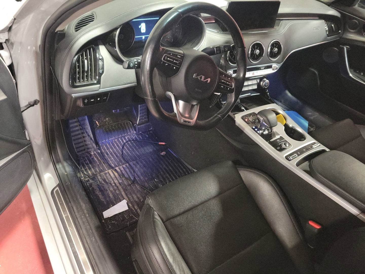 Used 2023 Kia Stinger GT2 image 6