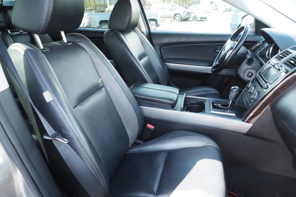 Used 2010 MAZDA CX-9 Grand Touring w/ Moonroof & Bose Audio Pkg image 22