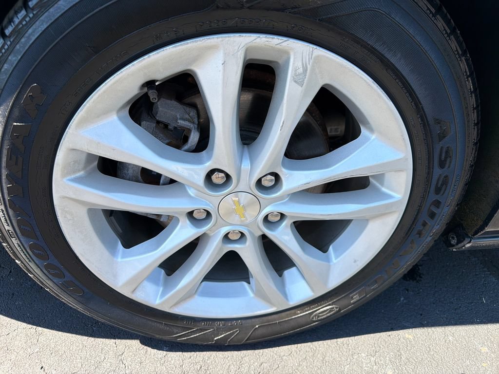 Used 2018 Chevrolet Malibu LT FWD image 10