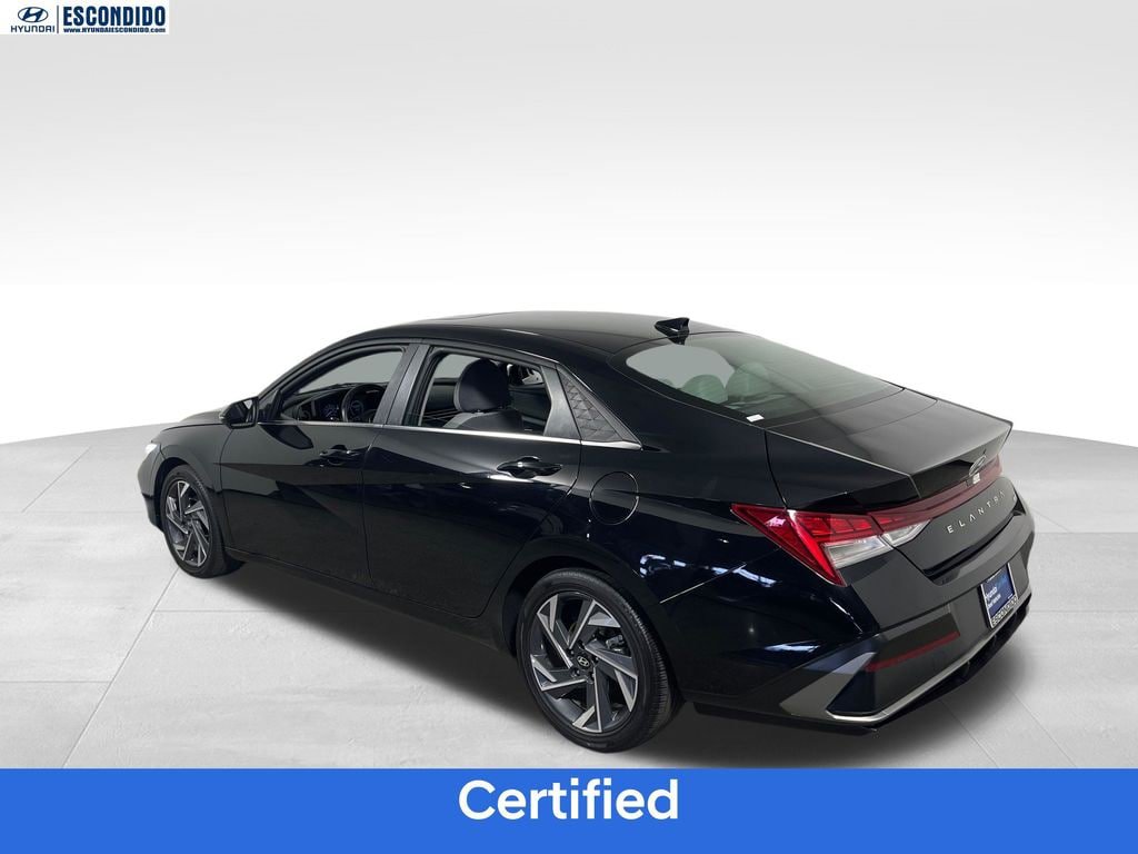 Certified 2025 Hyundai Elantra Limited FWD image 3