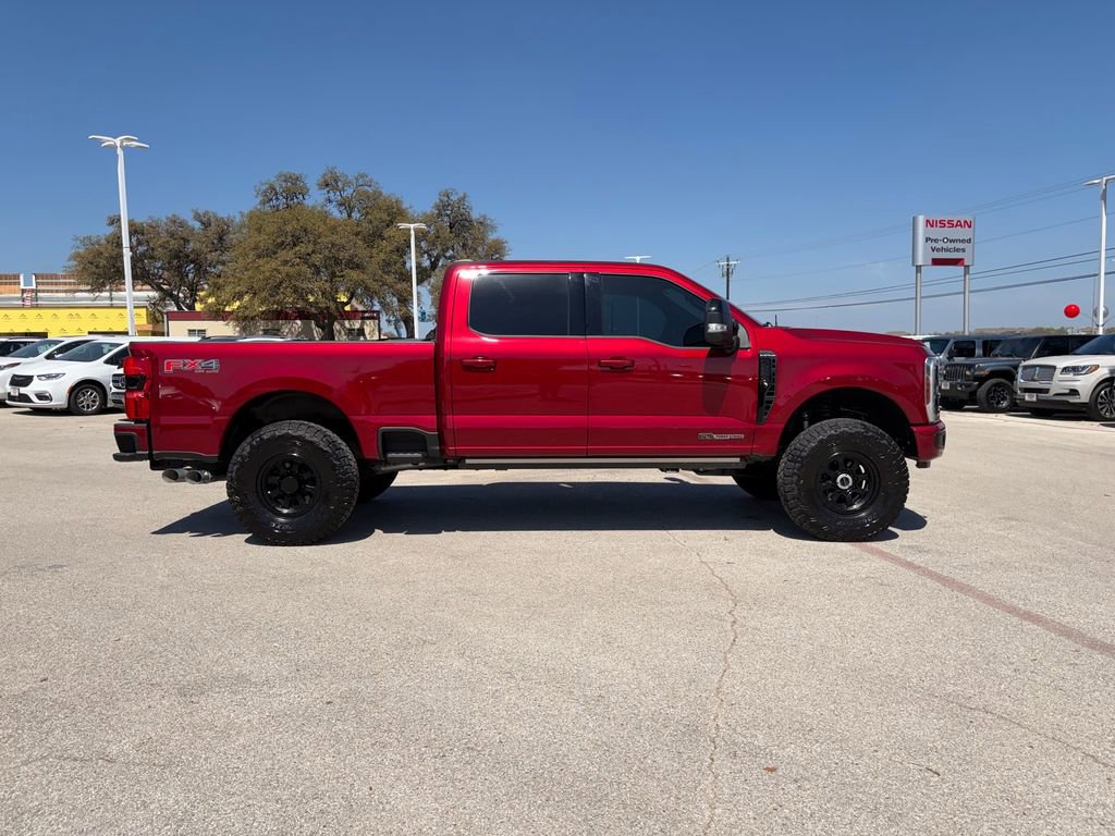 Used 2025 Ford F250 Platinum w/ FX4 Off-Road Package AWD/4WD image 4