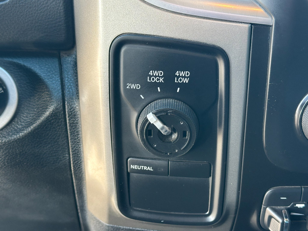 Used 2015 RAM 2500 SLT image 23