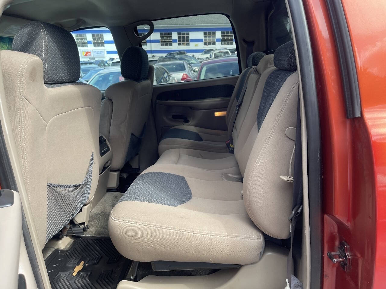Used 2003 Chevrolet Avalanche 4x4 w/ Suspension Package, Off-Road image 17