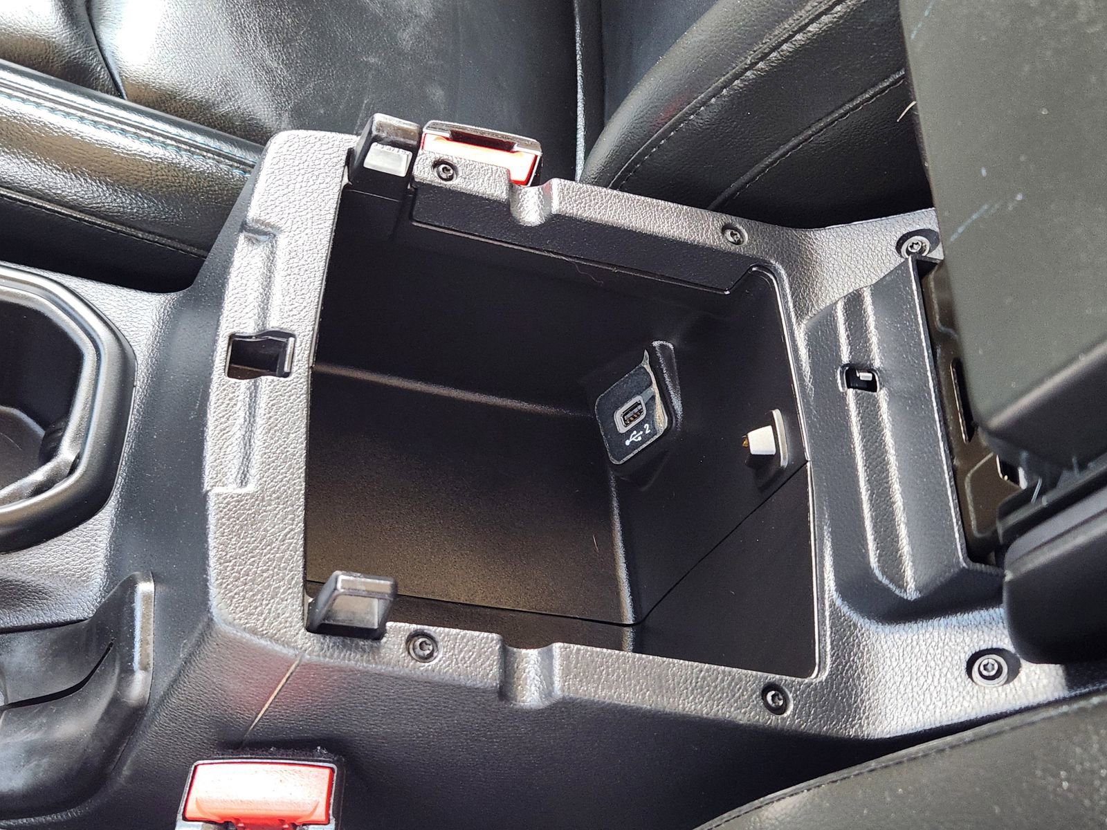 Used 2022 Jeep Wrangler Unlimited Rubicon 4xe w/ Cold Weather Group AWD/4WD image 22