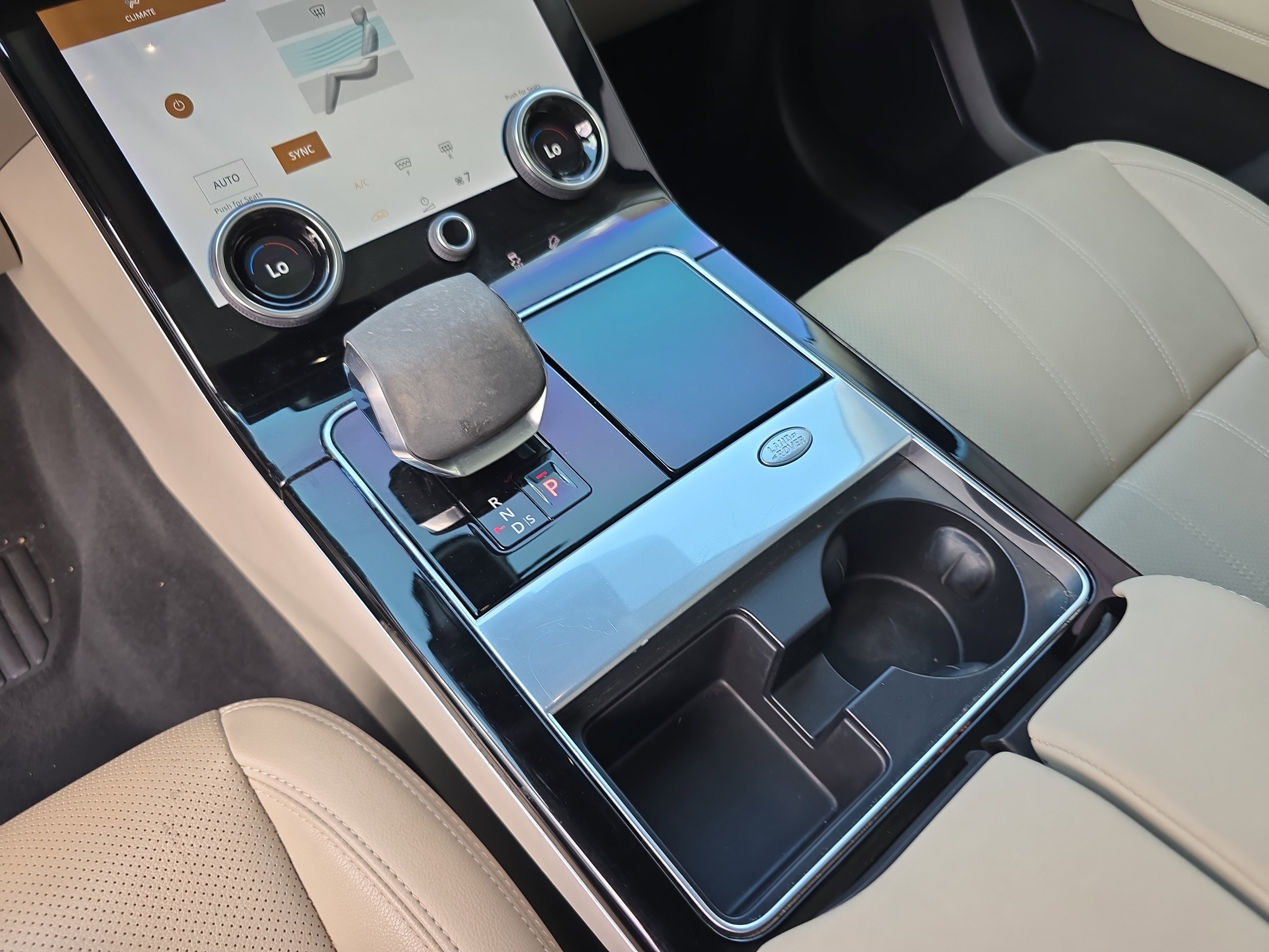 Used 2022 Land Rover Range Rover Velar S image 29