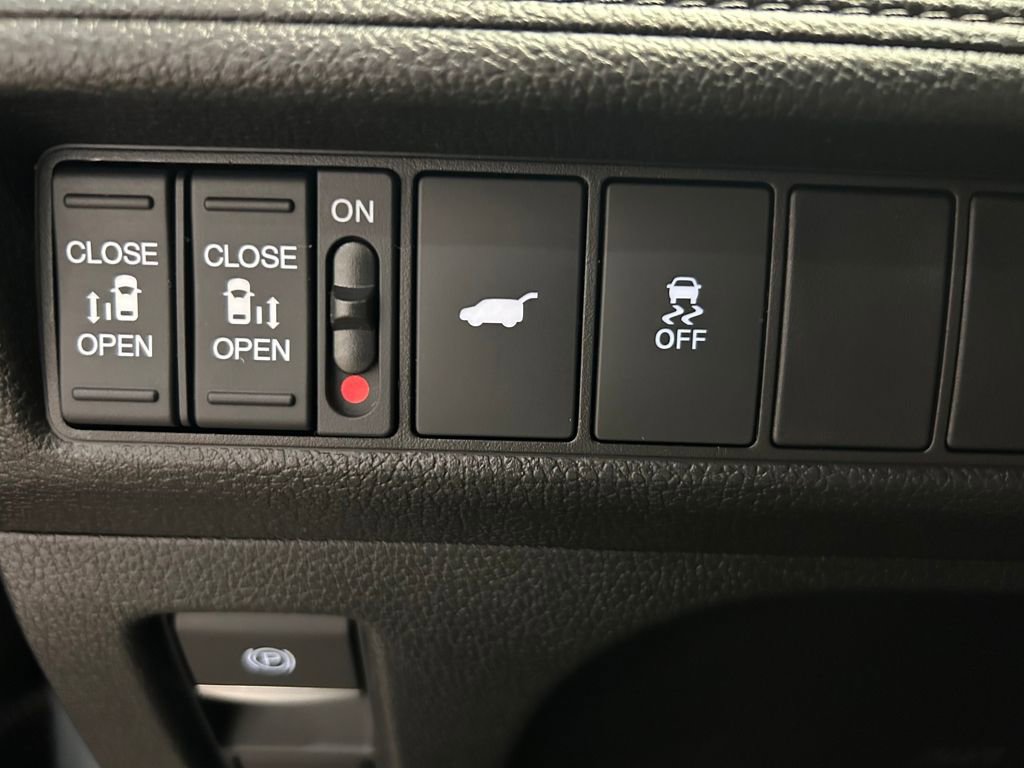 Used 2025 Honda Odyssey EX-L image 13